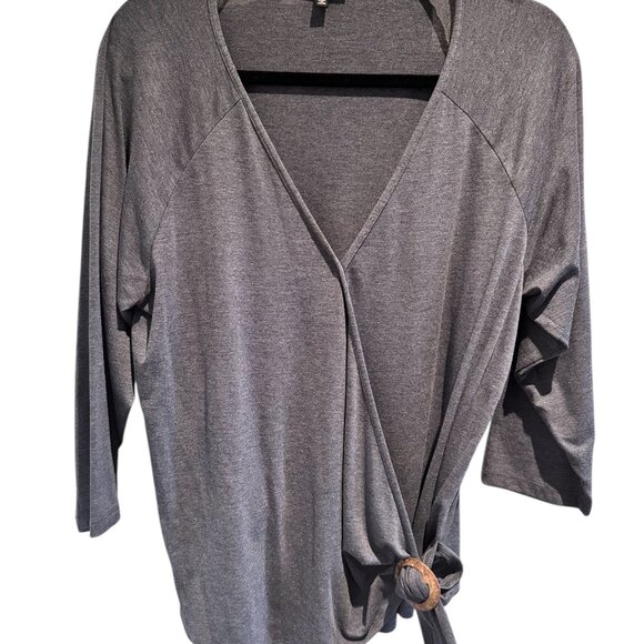 BOBEAU 3/4 sleeve wrap top adjustable wood buckle, LG - Picture 6 of 10